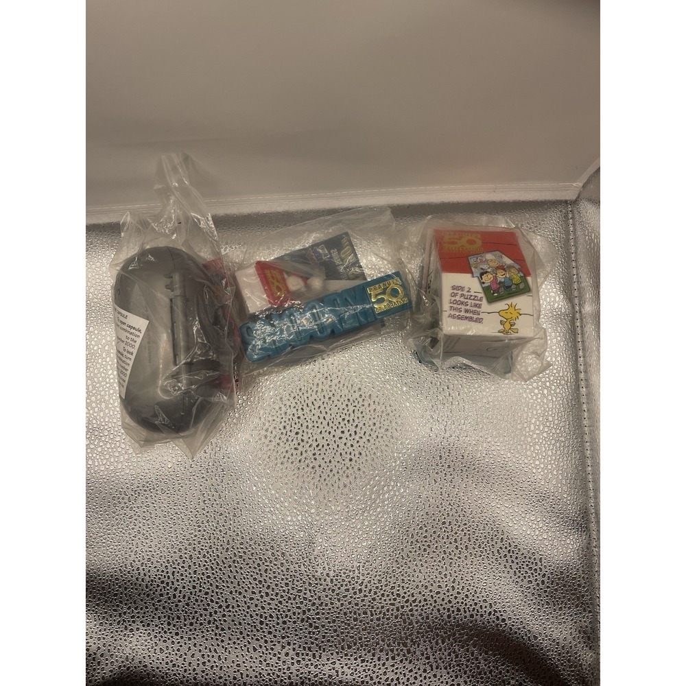 Wendy's - Snoopy 2000 Set of 3 New In‎ Package